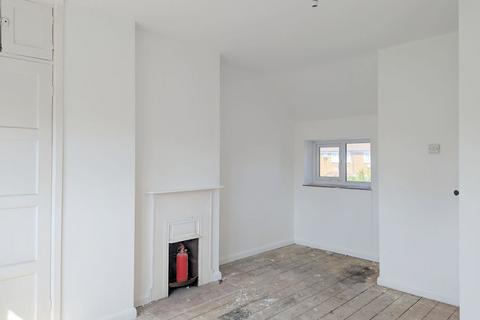 40 Rowden Road, Epsom, KT19 9PW