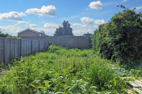 40 Rowden Road, Epsom, KT19 9PW