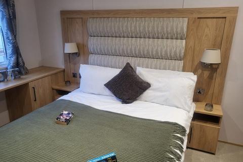 3 bedroom lodge for sale, Suffolk Sands Holiday Park