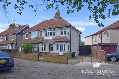 3 bedroom semi-detached house for sale, Harecroft Parade, King's Lynn PE30