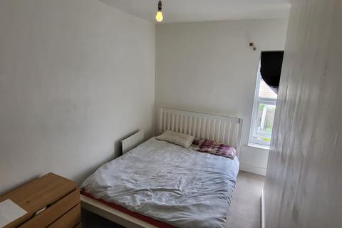 56 Arthur Street, Luton, LU1 3SG