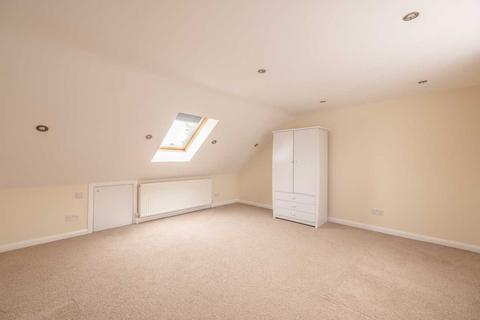 5 Bathurst Close, Iver, SL0 9AB