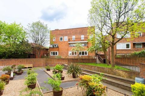 3 bedroom property to rent, Cowdenbeath Path, London, N1