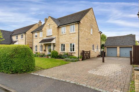 4 bedroom detached house for sale, Holmes Drive, Ketton, Stamford, PE9