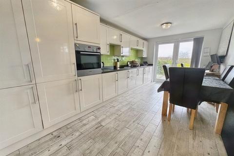 22 Felmer Drive, Kings Worthy, Winchester, SO23 7PY