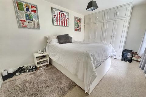 22 Felmer Drive, Kings Worthy, Winchester, SO23 7PY