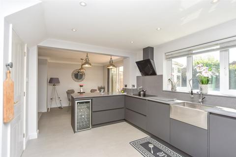 1 Appleford Drive, Minster On Sea, Sheerness, ME12 2SR