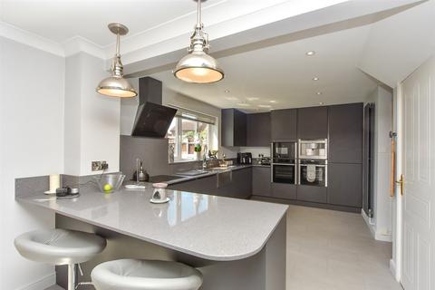 1 Appleford Drive, Minster On Sea, Sheerness, ME12 2SR