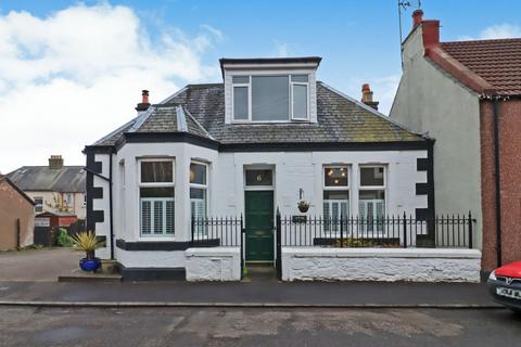 4 bedroom end of terrace house for sale, Pathhead Court, Kirkcaldy, KY1