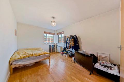 2 bedroom apartment for sale, Scotney Gardens, Maidstone ME16