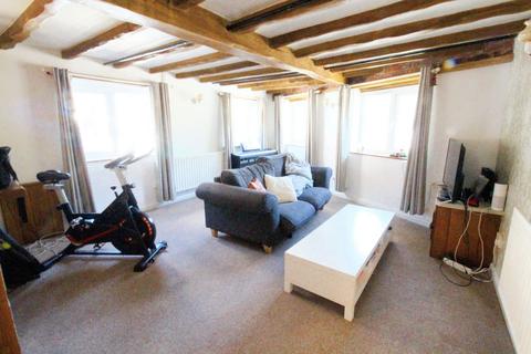 2 bedroom mews to rent, Boughton Monchelsea, Maidstone ME17