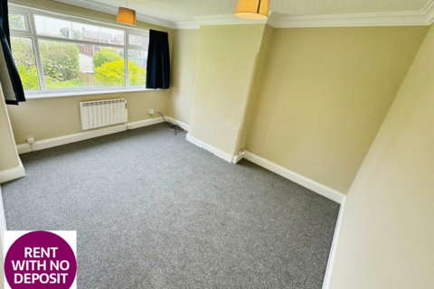 2 bedroom flat to rent, Altrincham Road, Manchester, Greater Manchester, M22
