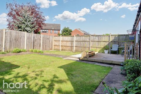3 bedroom semi-detached house for sale, Ardney Rise, Norwich