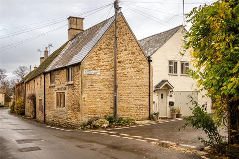 4 bedroom semi-detached house to rent, Oddington, Moreton-in-Marsh, Gloucestershire, GL56