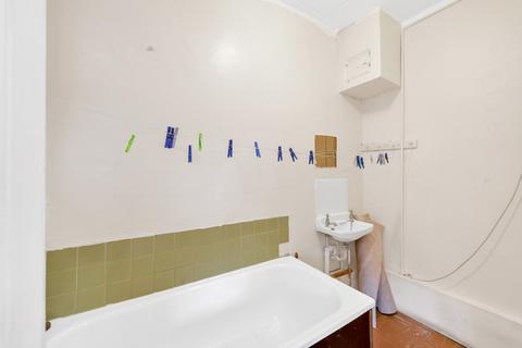 61 Pontefract Road, Bromley, BR1 4RB