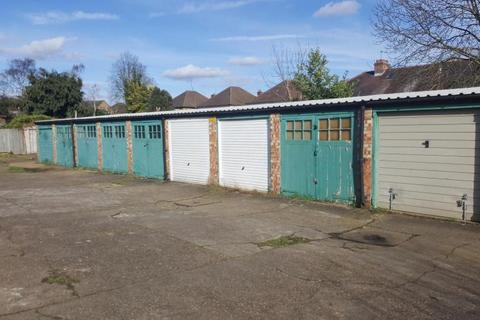 Garage to rent, Long Lane, Hillingdon UB10