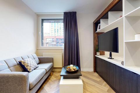 undefined, Apt 15, Live Oasis Wade Lane, Live Oasis Wade Lane LS2
