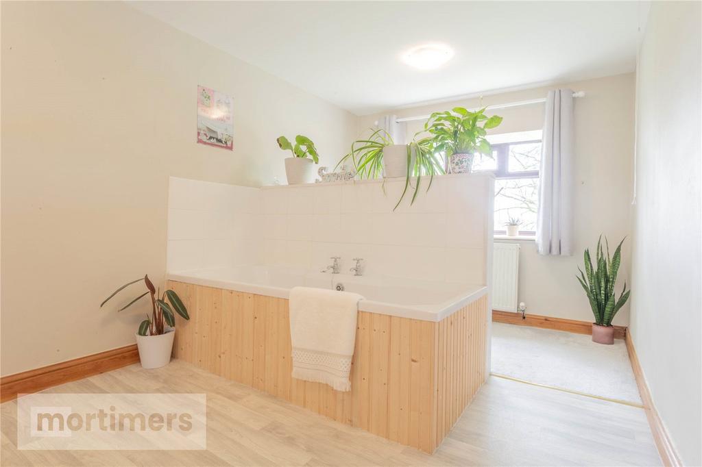 Family Bathrom