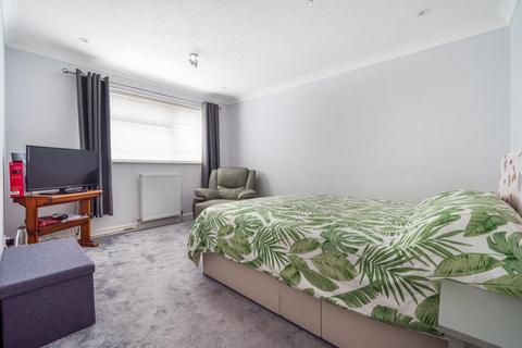 3 bedroom semi-detached house for sale, Aylesbury,  Buckinghamshire,  HP19