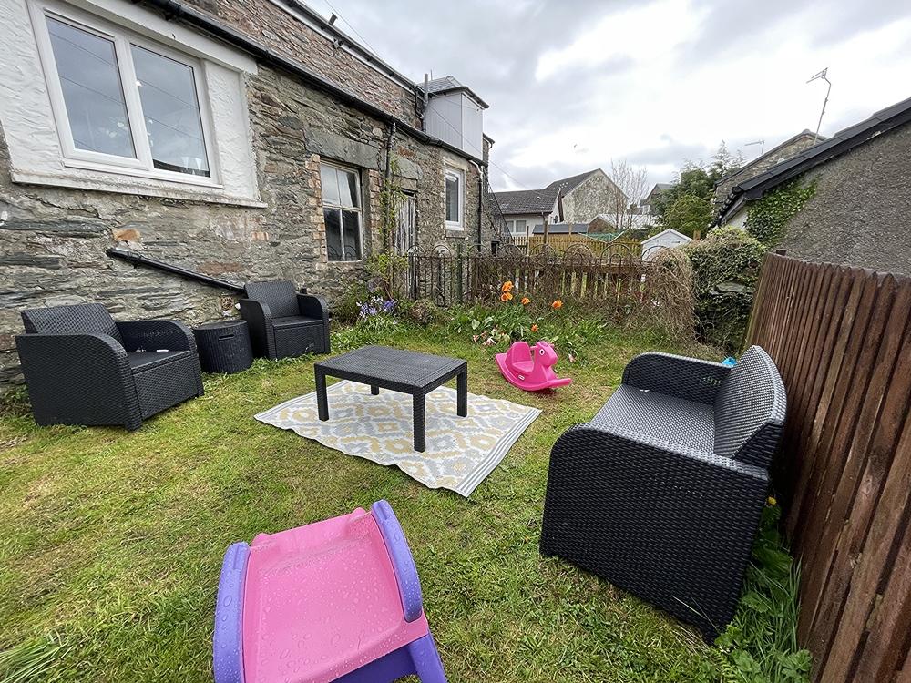 Royal Crescent, Dunoon, Argyll and... 1 bed flat for sale £70,000