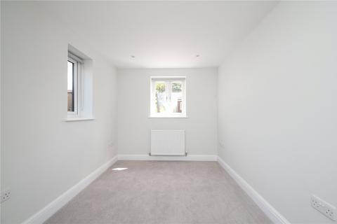 2 bedroom flat to rent, Martyr Close, St. Albans, Hertfordshire