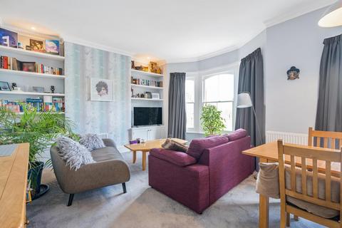 2 bedroom flat for sale, Goodrich Road, East Dulwich