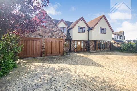 3 bedroom detached house for sale, The Parkway, Canvey Island