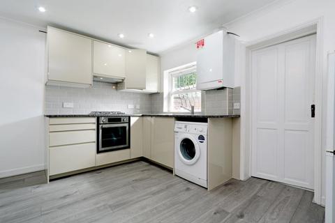 3 bedroom terraced house to rent, Penrhyn Road, Kingston Upon Thames KT1