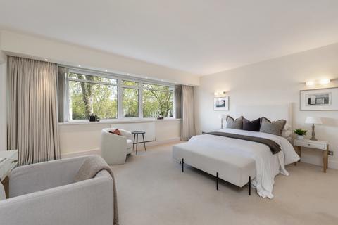 3 bedroom flat for sale, Chelwood House, Gloucester Square, London