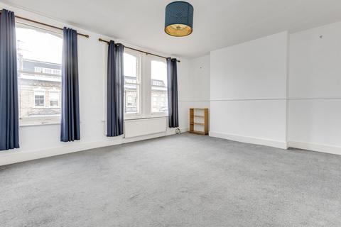1 bedroom flat to rent, Radipole Road, Fulham, London