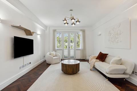 4 bedroom flat to rent, Chatsworth Court, Pembroke Road, London