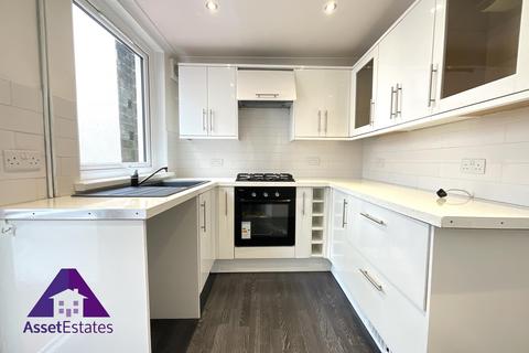 3 bedroom end of terrace house for sale, James Street, Abertillery, NP13 1AA