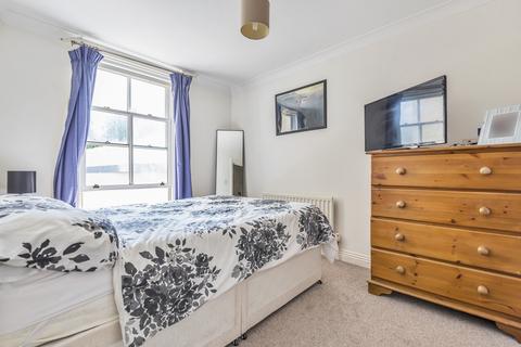 1 bedroom flat to rent, Clapham Park Road Clapham SW4