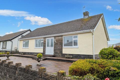 3 bedroom detached house for sale, Summerland Park, Upper Killay, Swansea, City And County of Swansea. SA2 7HX