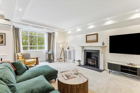 4 bedroom apartment to rent, Lancaster Gate, London, W2.