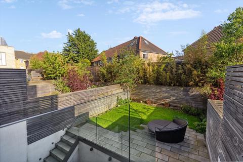 6 bedroom terraced house for sale, Mills Row, London, W4.