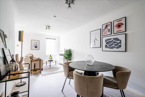 17 Conant Mews, London, E1 8RZ