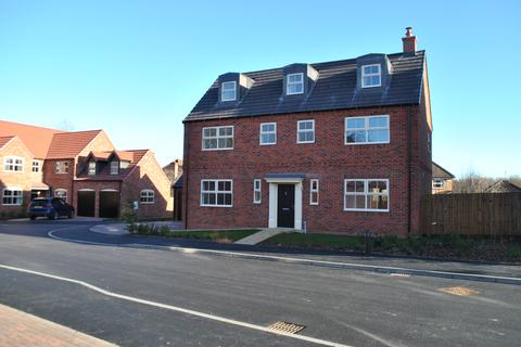 6 bedroom detached house to rent, The Heights, Hutchinson Road, Newark, Notts, NG24