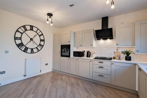 5 bedroom detached house for sale, Grayling Road, Motherwell