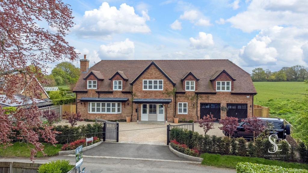 Elevated front of property