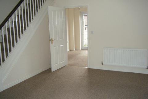 3 bedroom terraced house to rent, Youngs Ave, Fernwood, Newark, Notts, NG24