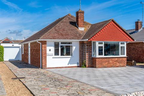 2 bedroom bungalow for sale, Singleton Crescent, Goring-by-Sea, Worthing, West Sussex, BN12
