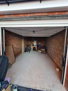 Garage to rent, Willow Drive, Warwick CV34