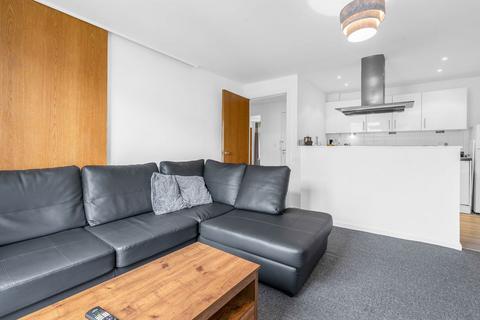 2 bedroom flat to rent, Saltire Street, Granton, Edinburgh, EH5