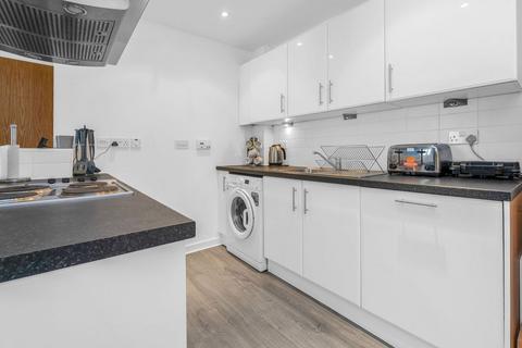 2 bedroom flat to rent, Saltire Street, Granton, Edinburgh, EH5