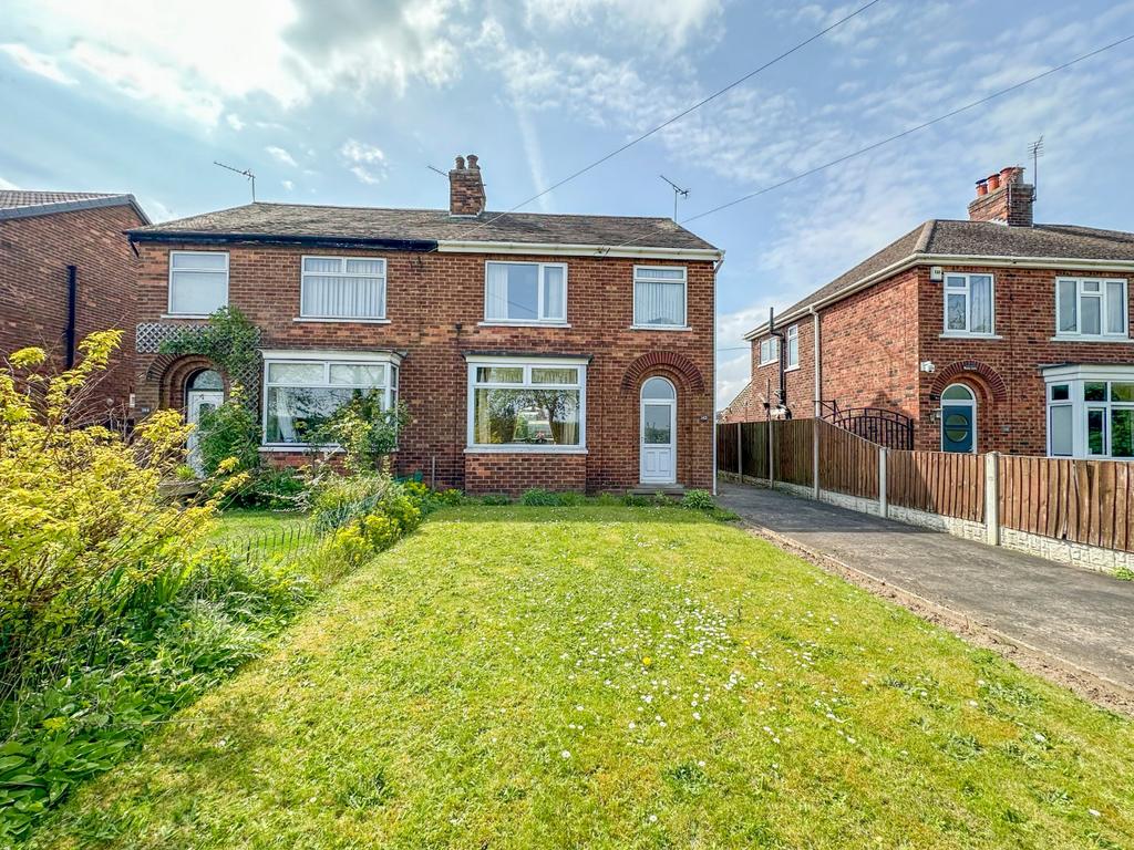 Bottesford Lane, Scunthorpe, North... 3 bed semidetached house for