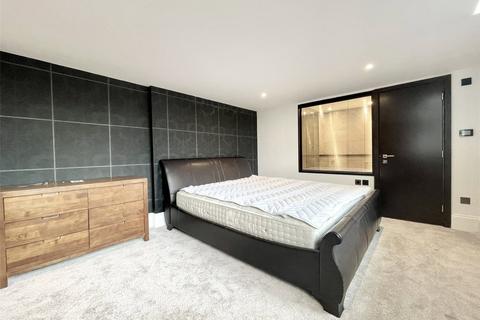 2 bedroom apartment to rent, Royal Drive, London, N11