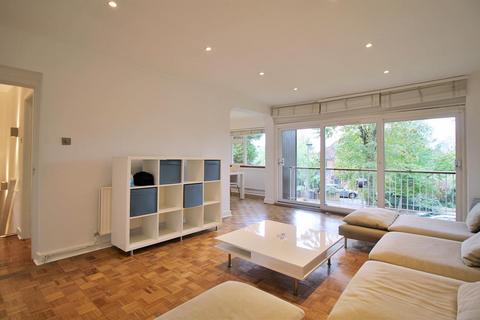 2 bedroom maisonette for sale, Woodside Avenue, London