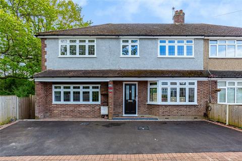 9 Nevis Close, Romford, RM1 4LS