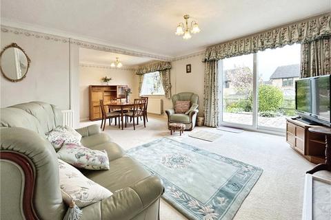 3 bedroom detached house for sale, Hawthorn Road, Evesham, Worcestershire
